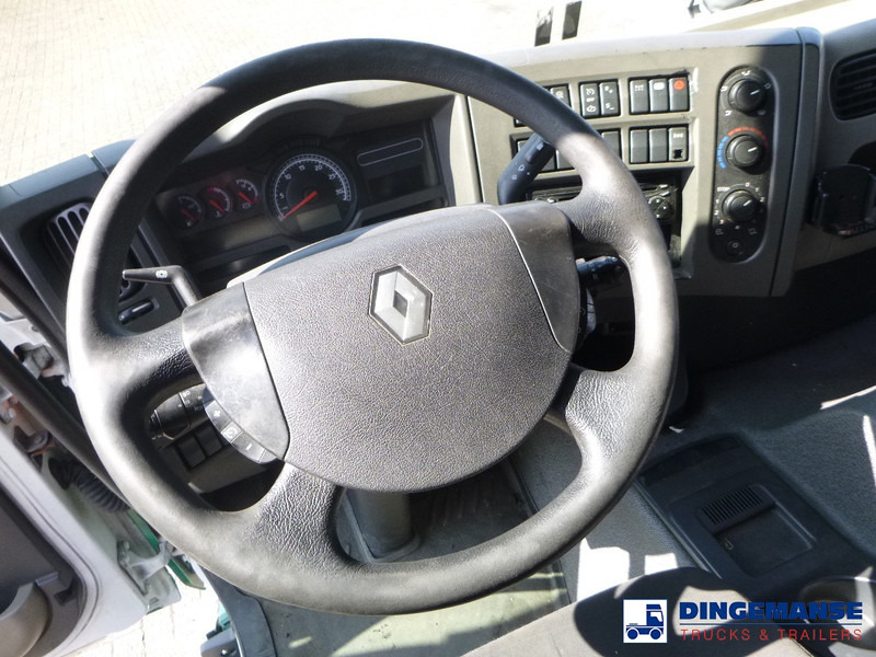 Foto del interior 1: Camión chasis Renault Premium Lander 370 6x2 chassis + ADR