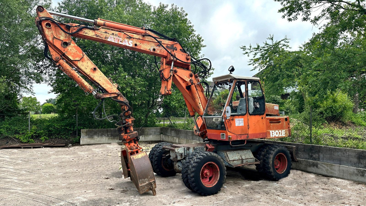 Atlas MOBILBAGGER 1302 E - Excavadora de ruedas: foto 1 Atlas MOBILBAGGER 1302 E - Excavadora de ruedas: foto 1