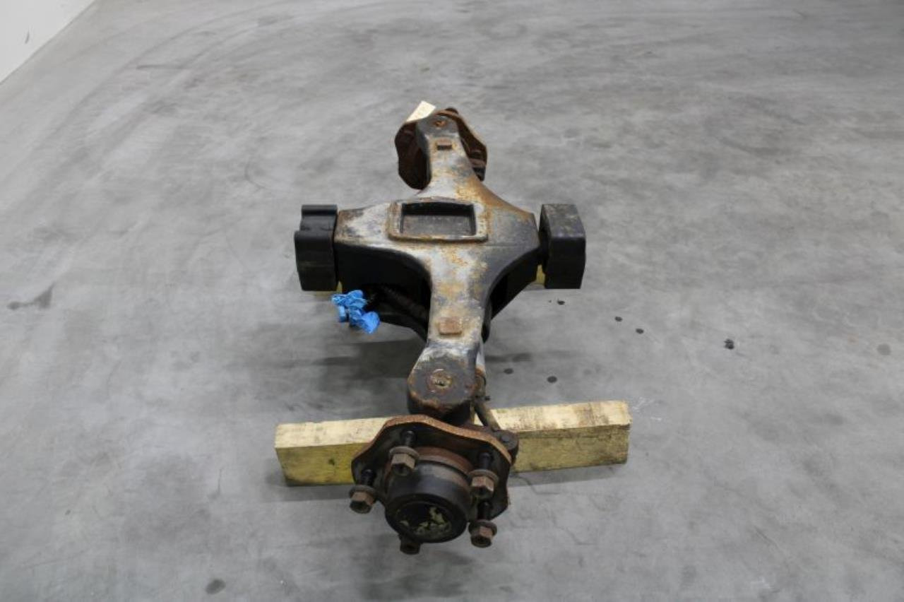 Hyster STEERING AXLE - Eje y piezas para Equipo de manutención: foto 3 Hyster STEERING AXLE - Eje y piezas para Equipo de manutención: foto 3