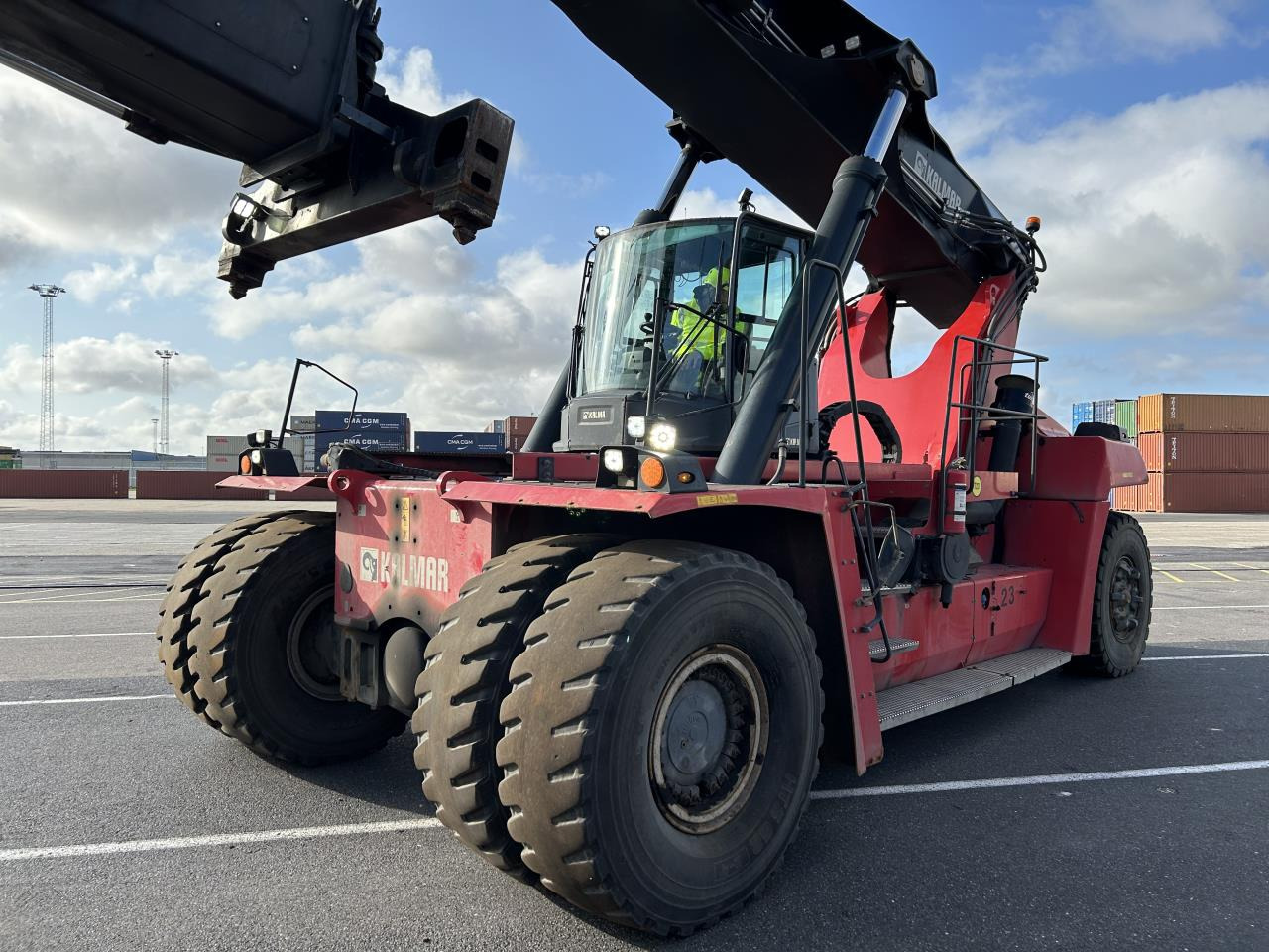 Kalmar DRG450-65S5 - Reach stacker: foto 2 Kalmar DRG450-65S5 - Reach stacker: foto 2