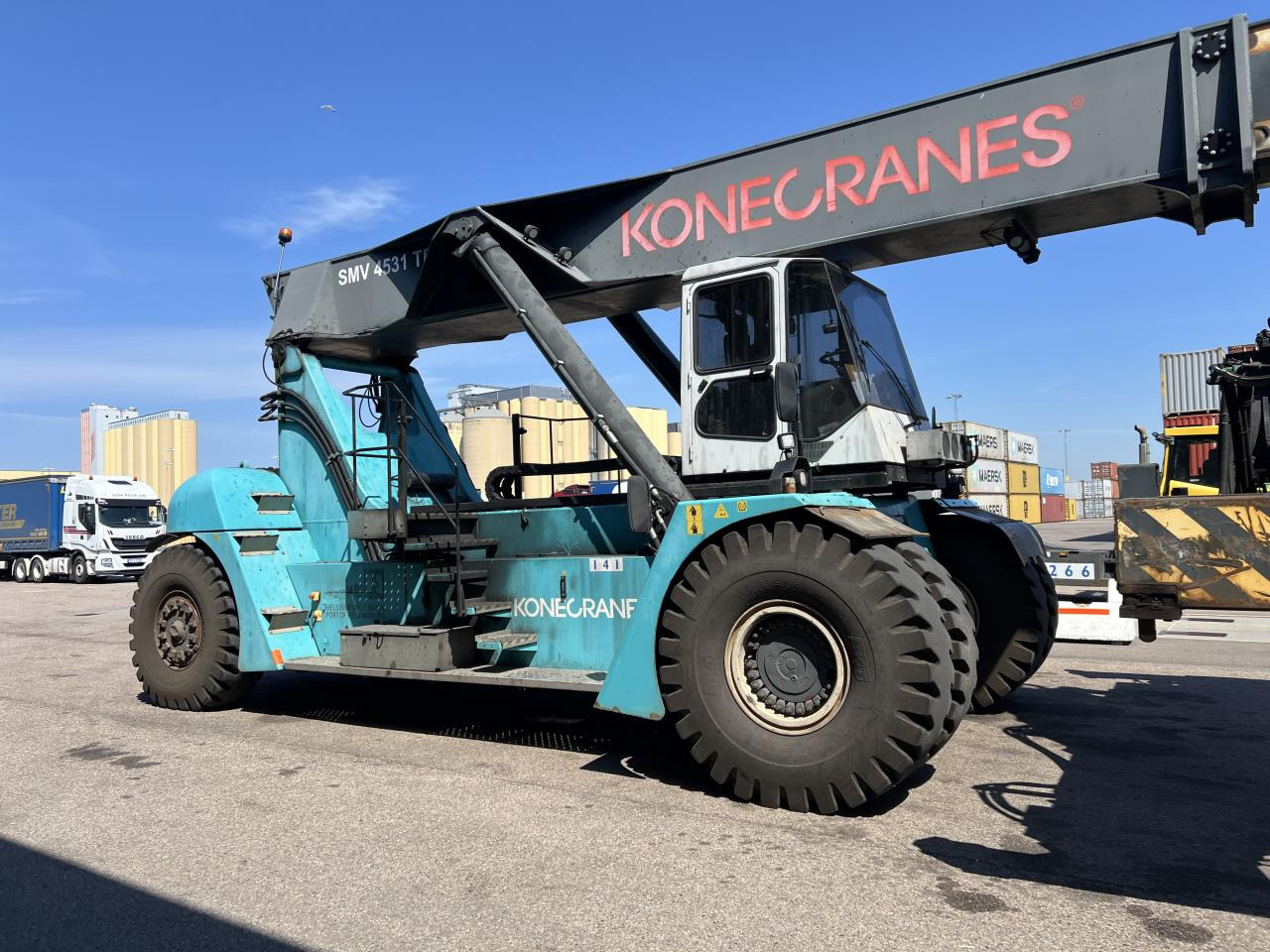 SMV 4531 TB5 - Reach stacker: foto 1 SMV 4531 TB5 - Reach stacker: foto 1