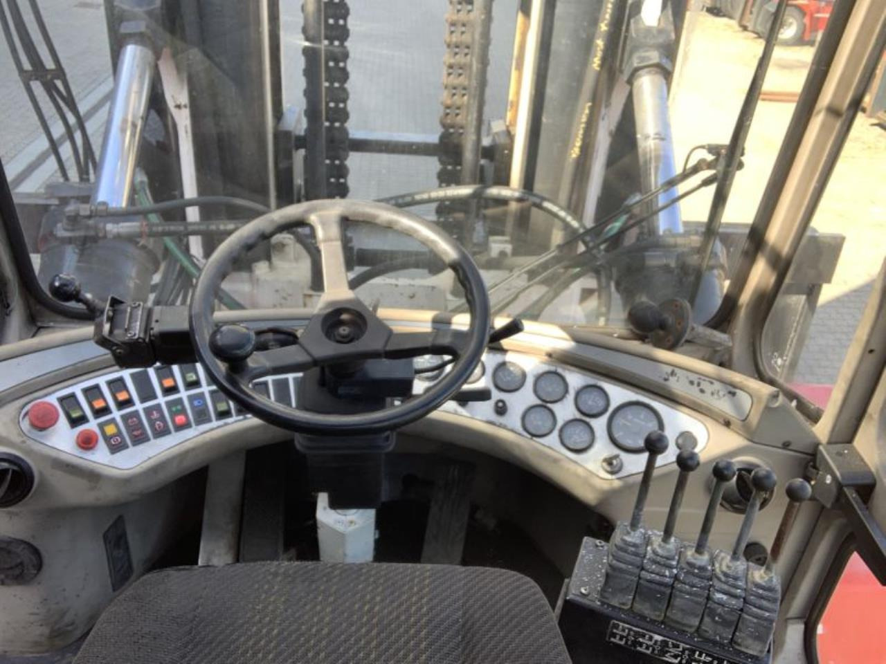 SveTruck 42120-54 - Carretilla elevadora diésel: foto 4 SveTruck 42120-54 - Carretilla elevadora diésel: foto 4