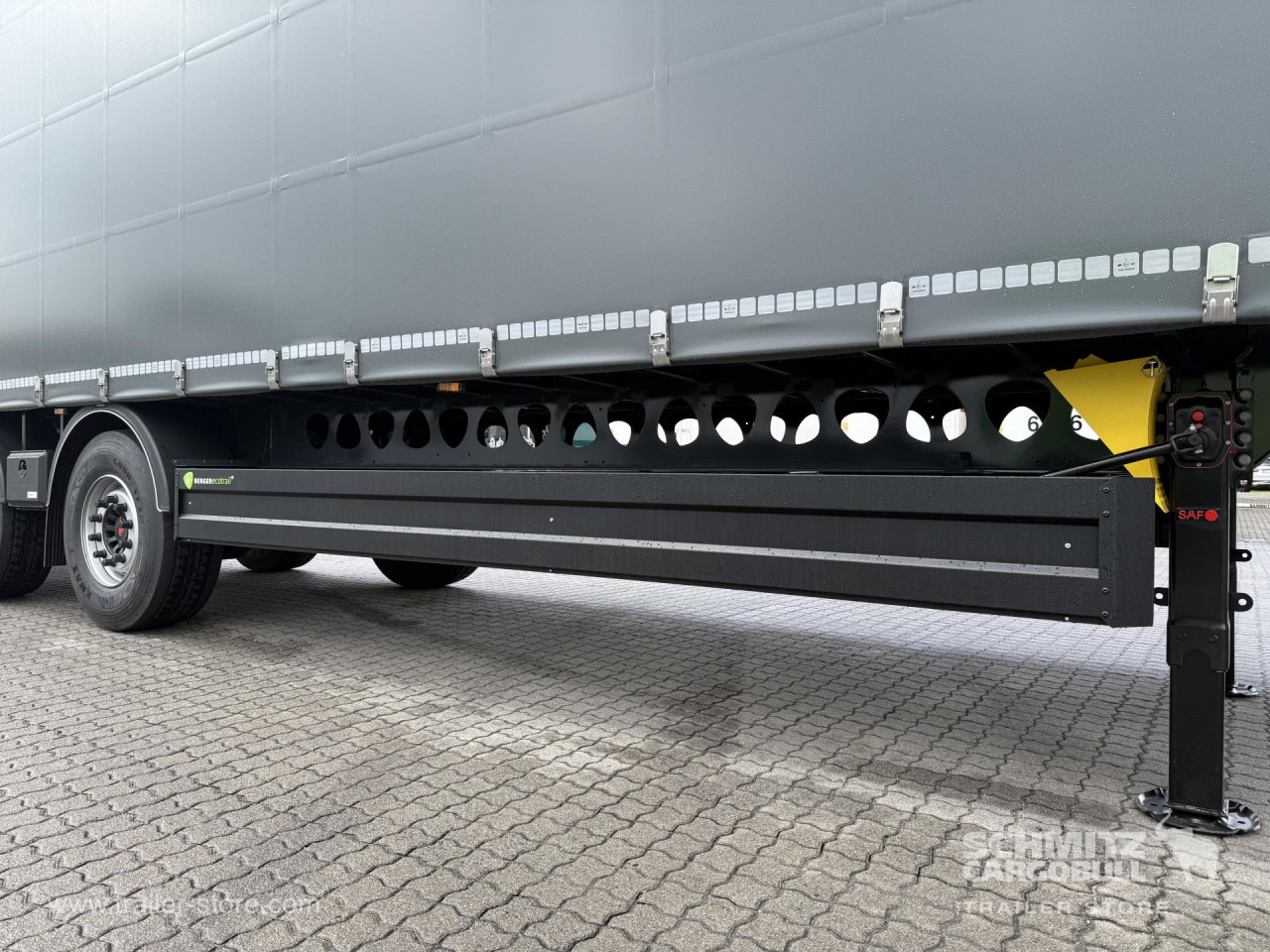 BERGER Auflieger Curtainsider Standard - Semirremolque lona: foto 4 BERGER Auflieger Curtainsider Standard - Semirremolque lona: foto 4