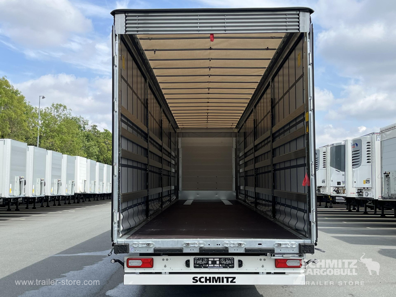 SCHMITZ Auflieger Curtainsider Mega - Semirremolque lona: foto 4 SCHMITZ Auflieger Curtainsider Mega - Semirremolque lona: foto 4