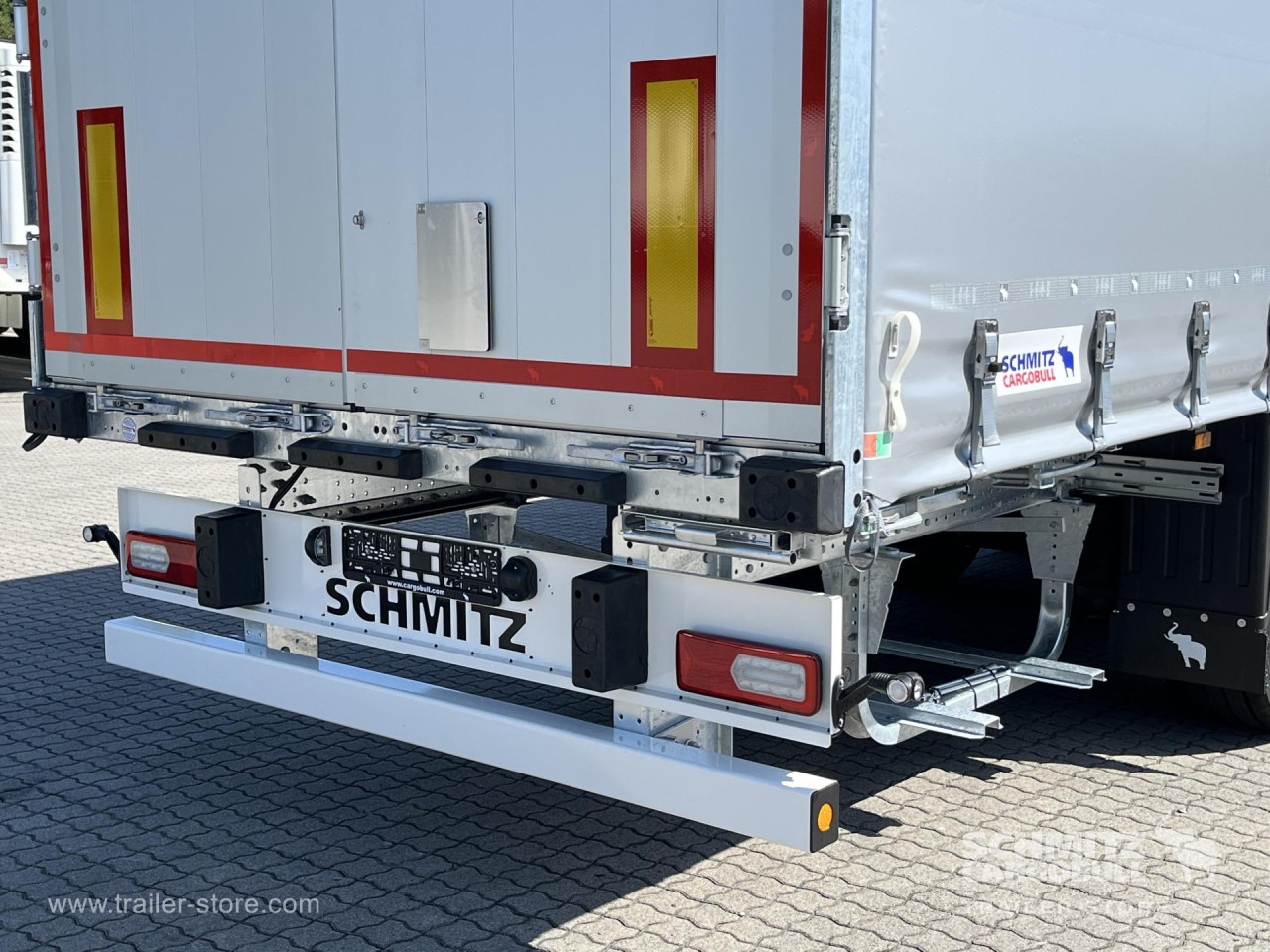 SCHMITZ Auflieger Curtainsider Standard - Semirremolque lona: foto 2 SCHMITZ Auflieger Curtainsider Standard - Semirremolque lona: foto 2