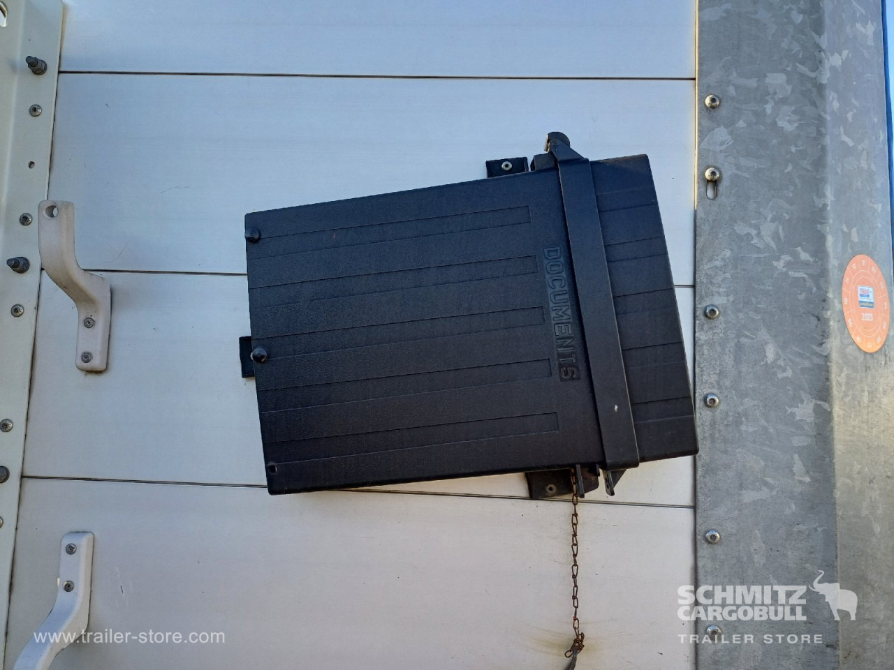 SCHMITZ Auflieger Curtainsider Standard Forklift holder - Semirremolque lona: foto 4 SCHMITZ Auflieger Curtainsider Standard Forklift holder - Semirremolque lona: foto 4
