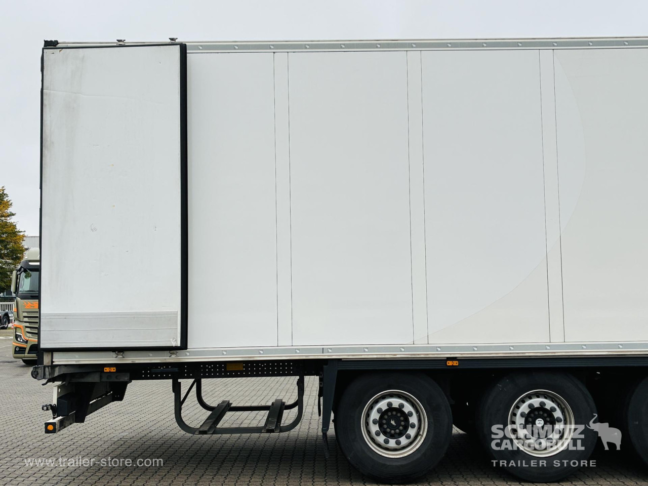 SCHMITZ Auflieger Tiefkühler Standard Double deck - Semirremolque isotérmico: foto 2 SCHMITZ Auflieger Tiefkühler Standard Double deck - Semirremolque isotérmico: foto 2