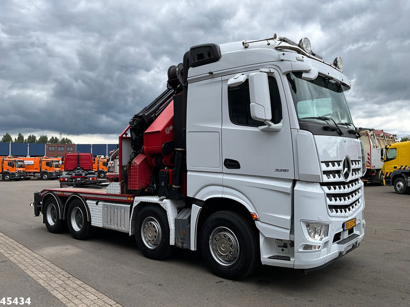 Mercedes-Benz Arocs 3251 8x4 Euro 6 Retarder HMF 85 Tonmeter laadkraan Fly-Jib - Cabeza tractora: foto 4 Mercedes-Benz Arocs 3251 8x4 Euro 6 Retarder HMF 85 Tonmeter laadkraan Fly-Jib - Cabeza tractora: foto 4