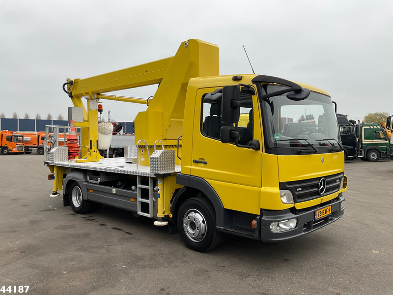 Mercedes-Benz Atego 815 Wumag Elevant 17 meter hoogwerker Just 39.048 km! - Camión: foto 4 Mercedes-Benz Atego 815 Wumag Elevant 17 meter hoogwerker Just 39.048 km! - Camión: foto 4