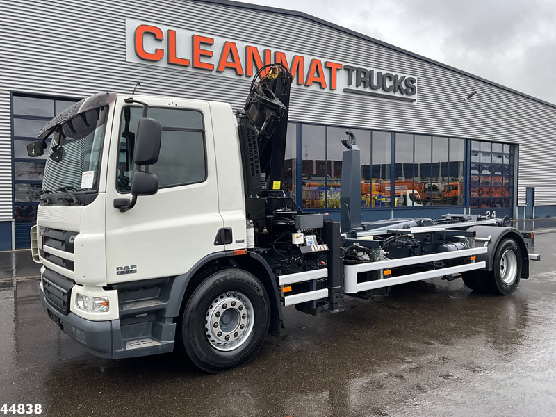 DAF FA 75 CF 250 MKG 14 Tonmeter laadkraan - Camión multibasculante, Camión grúa: foto 2 DAF FA 75 CF 250 MKG 14 Tonmeter laadkraan - Camión multibasculante, Camión grúa: foto 2