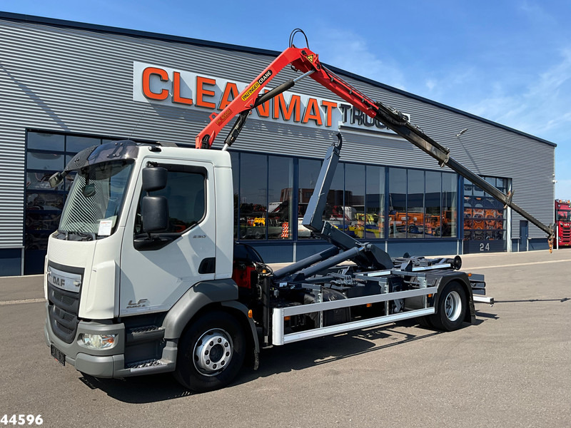 DAF FA LF 250 Euro 6 Palfinger 6,5 Tonmeter laadkraan - Camión multibasculante, Camión grúa: foto 1 DAF FA LF 250 Euro 6 Palfinger 6,5 Tonmeter laadkraan - Camión multibasculante, Camión grúa: foto 1