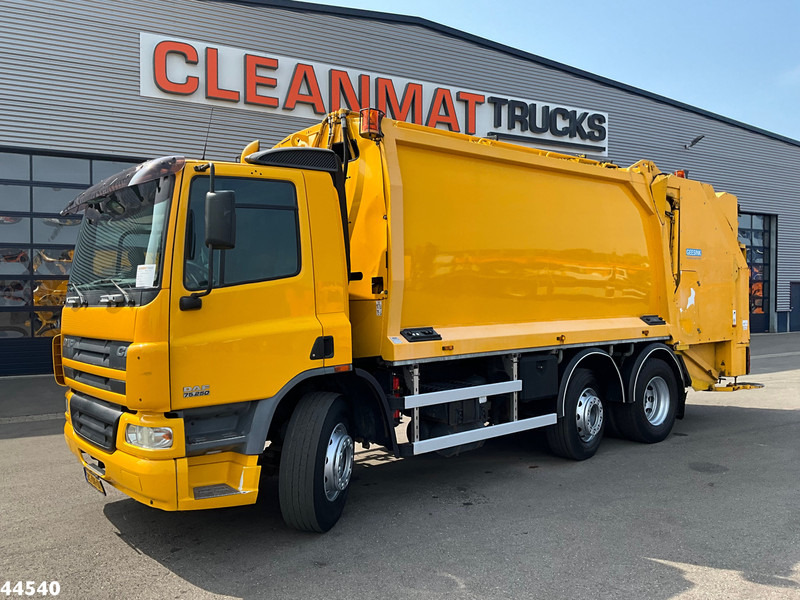 DAF FAG 75 CF 250 Euro 3 Geesink 20m³ - Camión de basura: foto 1 DAF FAG 75 CF 250 Euro 3 Geesink 20m³ - Camión de basura: foto 1