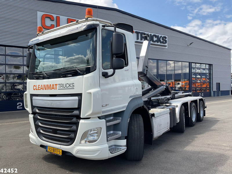 DAF FAK CF 460 Tridem 8x2 Euro 6 VDL 30 Ton haakarmsysteem - Camión multibasculante: foto 1 DAF FAK CF 460 Tridem 8x2 Euro 6 VDL 30 Ton haakarmsysteem - Camión multibasculante: foto 1