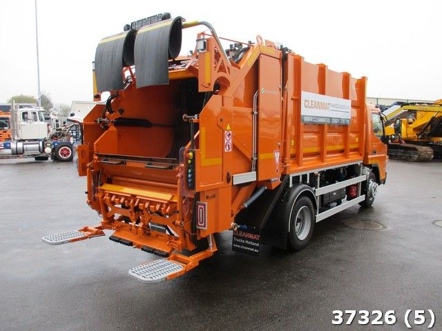 FUSO Canter 9C18 - Camión de basura: foto 4 FUSO Canter 9C18 - Camión de basura: foto 4