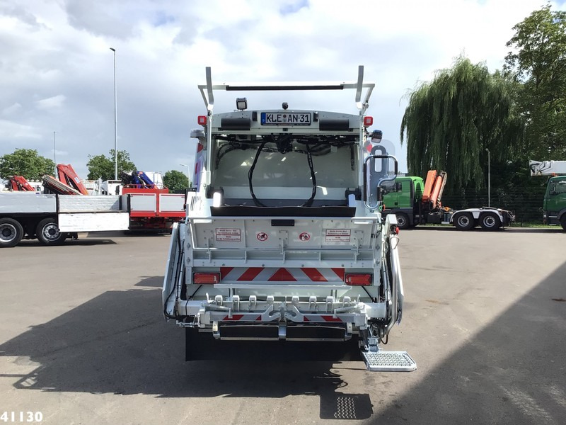 FUSO Canter 9C18 Zoeller 7m3 - Camión de basura: foto 4 FUSO Canter 9C18 Zoeller 7m3 - Camión de basura: foto 4