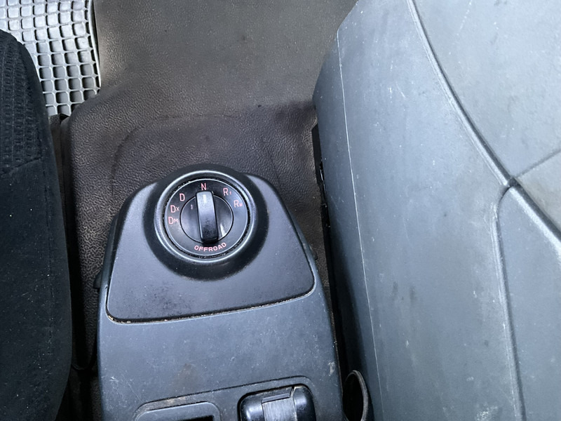 MAN TGA 41.440 8x4 Full Steel AJK 26 Ton haakarmsysteem + Laadplateau met Hiab 28 Tonmeter laadkraan - Camión multibasculante: foto 5 MAN TGA 41.440 8x4 Full Steel AJK 26 Ton haakarmsysteem + Laadplateau met Hiab 28 Tonmeter laadkraan - Camión multibasculante: foto 5