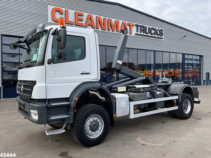 Mercedes-Benz AXOR 1929 4x4 VDL 14 Ton haakarmsysteem Just 208.008 km! - Camión multibasculante: foto 1 Mercedes-Benz AXOR 1929 4x4 VDL 14 Ton haakarmsysteem Just 208.008 km! - Camión multibasculante: foto 1