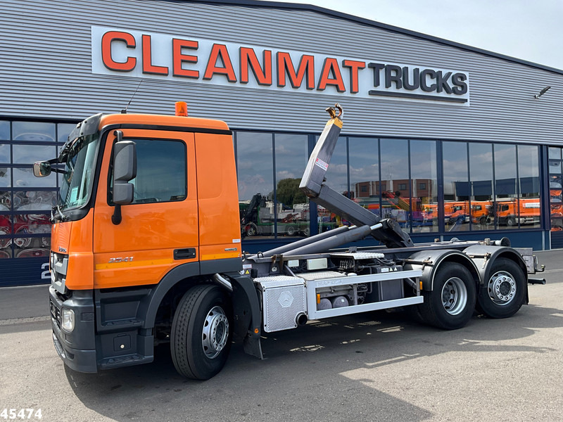 Mercedes-Benz Actros 2541 6x2 VDL 20 Ton haakarmsysteem - Camión multibasculante: foto 1 Mercedes-Benz Actros 2541 6x2 VDL 20 Ton haakarmsysteem - Camión multibasculante: foto 1