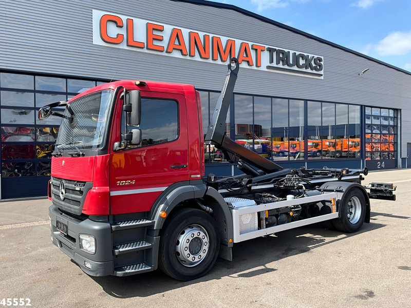Mercedes-Benz Axor 1824 Euro 5 14 Ton haakarmsysteem - Camión multibasculante: foto 1 Mercedes-Benz Axor 1824 Euro 5 14 Ton haakarmsysteem - Camión multibasculante: foto 1