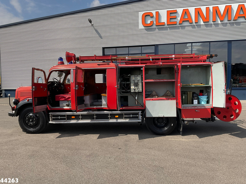 Mercedes-Benz LF 311 Oldtimer Feuerwehrfahrzeug Just 35.940 km! - Camión de bomberos: foto 2 Mercedes-Benz LF 311 Oldtimer Feuerwehrfahrzeug Just 35.940 km! - Camión de bomberos: foto 2