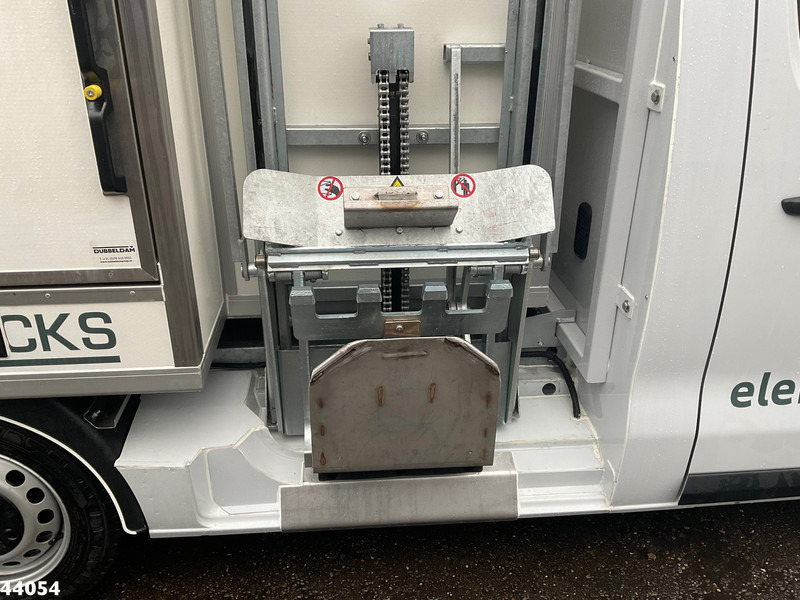 Camión de basura Peugeot E-Expert 100% elektrisch kippende zijlader: foto 10