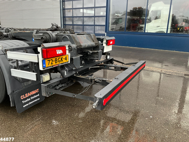 Camión de basura Scania P 280 Euro 6 Translift zijlader Just 163.656 Km!: foto 9