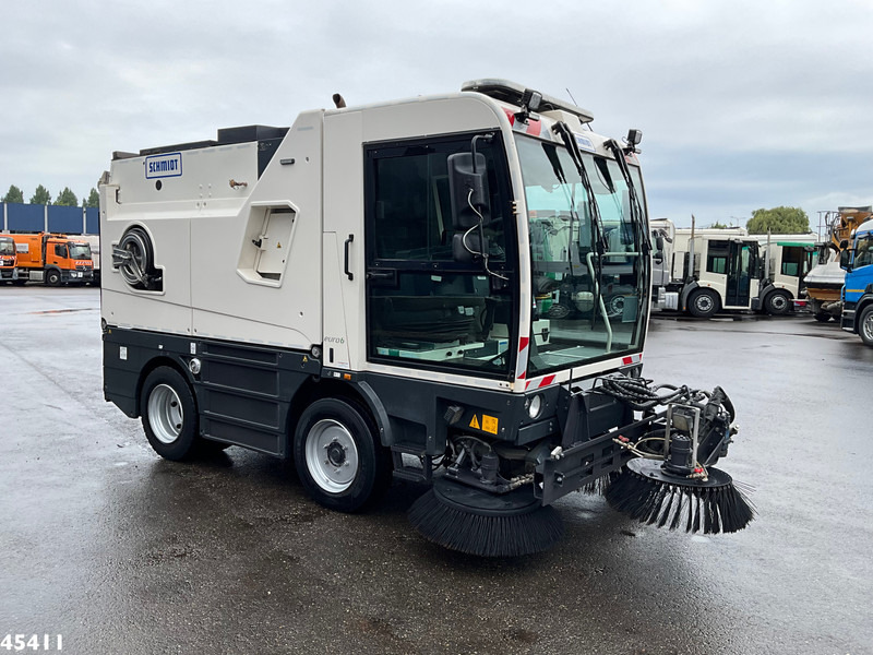 Schmidt Cleango 500 Compact Euro 6 with 3-rd brush - Barredora vial: foto 3 Schmidt Cleango 500 Compact Euro 6 with 3-rd brush - Barredora vial: foto 3