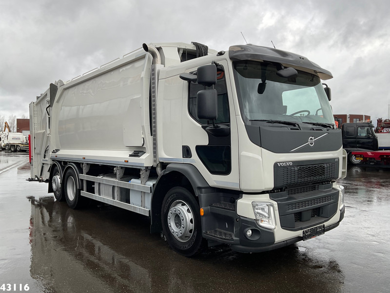 Volvo FE 350 Euro 6 NORBA MF 300 22m³, 2 compartimenten - Camión de basura: foto 4 Volvo FE 350 Euro 6 NORBA MF 300 22m³, 2 compartimenten - Camión de basura: foto 4