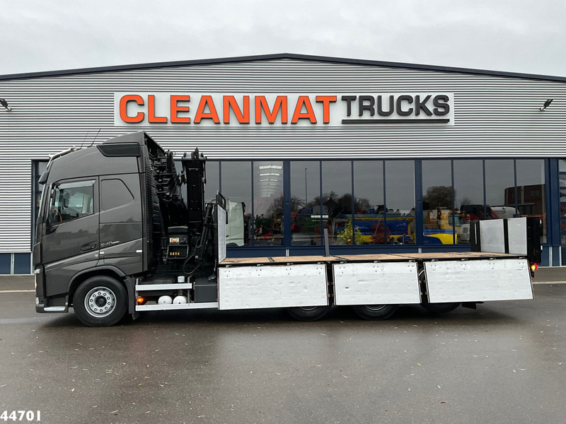 Volvo FH 540 8x4 Euro 6 Hiab 37 Tonmeter laadkraan - Camión grúa: foto 4 Volvo FH 540 8x4 Euro 6 Hiab 37 Tonmeter laadkraan - Camión grúa: foto 4
