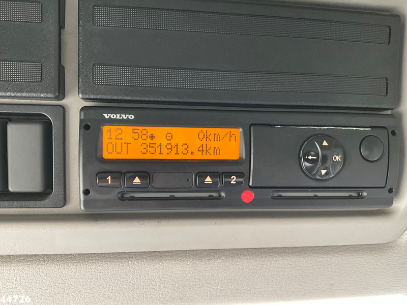 Camión caja cerrada Volvo FL 250 Euro 6 met Dhollandia laadklep: foto 19