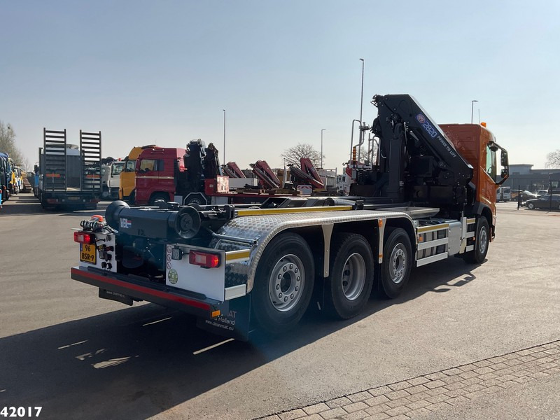 Volvo FM 420 8x2 HMF 28 Tonmeter laadkraan - Camión multibasculante, Camión grúa: foto 4 Volvo FM 420 8x2 HMF 28 Tonmeter laadkraan - Camión multibasculante, Camión grúa: foto 4