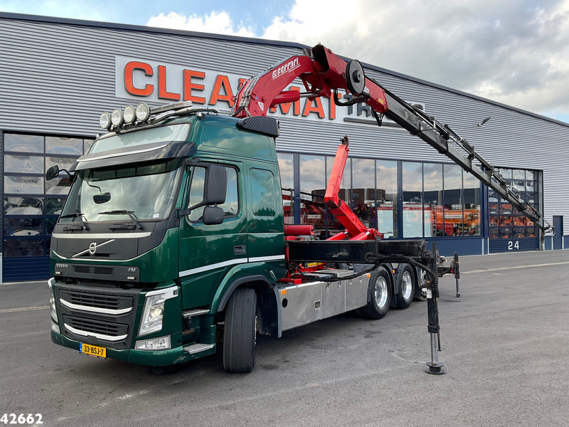 Volvo FM 460 8x4 TRIDEM Euro 6 32 Tonmeter laadkraan - Camión multibasculante, Camión grúa: foto 1 Volvo FM 460 8x4 TRIDEM Euro 6 32 Tonmeter laadkraan - Camión multibasculante, Camión grúa: foto 1