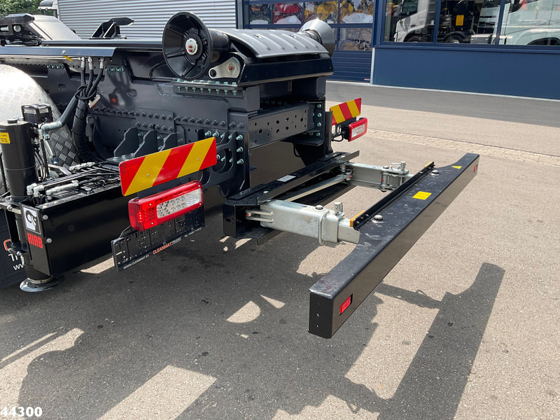 Camión multibasculante, Camión grúa nuevo Volvo FMX 500 8x4 Euro 6 Hiab 65 Tonmeter laadkraan + Multilift 25 Ton haakarmsysteem NEW AND UNUSED!: foto 7