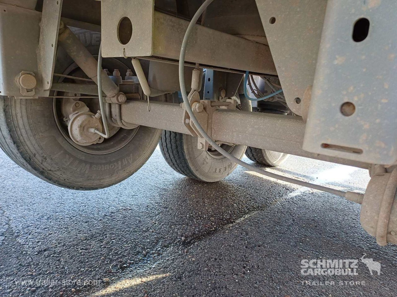 LANGENDORF Auflieger Kipper Stahlrundmulde 24m³ - Semirremolque volquete: foto 4 LANGENDORF Auflieger Kipper Stahlrundmulde 24m³ - Semirremolque volquete: foto 4