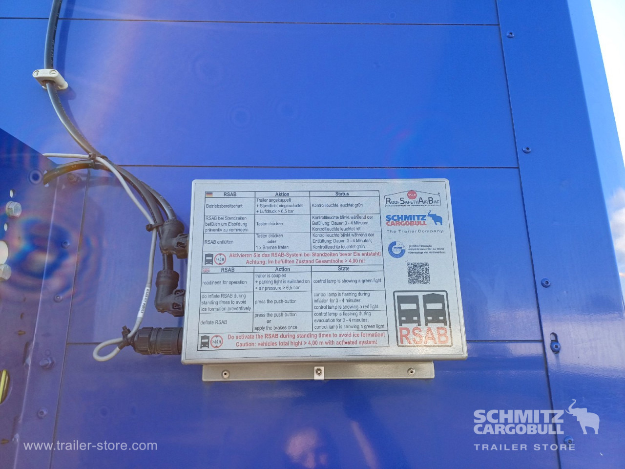 SCHMITZ Auflieger Curtainsider Standard - Semirremolque lona: foto 3 SCHMITZ Auflieger Curtainsider Standard - Semirremolque lona: foto 3