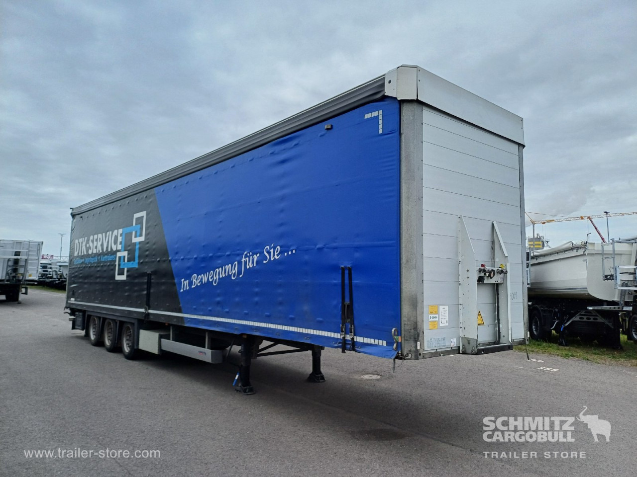 SCHMITZ Auflieger Curtainsider Standard - Semirremolque lona: foto 1 SCHMITZ Auflieger Curtainsider Standard - Semirremolque lona: foto 1
