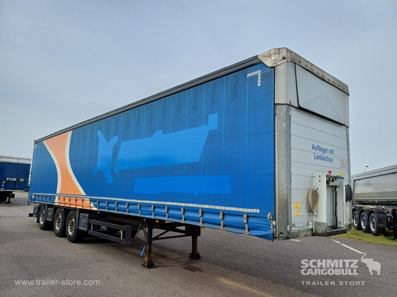 SCHMITZ Auflieger Curtainsider Standard Forklift holder - Semirremolque lona: foto 1 SCHMITZ Auflieger Curtainsider Standard Forklift holder - Semirremolque lona: foto 1