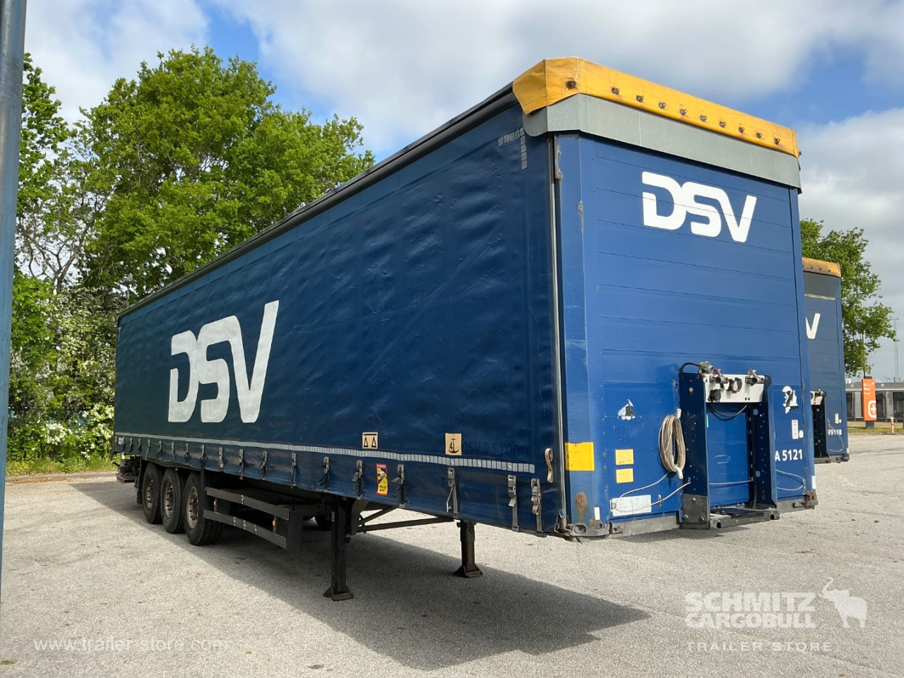SCHMITZ Curtainsider Standard Taillift - Semirremolque lona: foto 1 SCHMITZ Curtainsider Standard Taillift - Semirremolque lona: foto 1