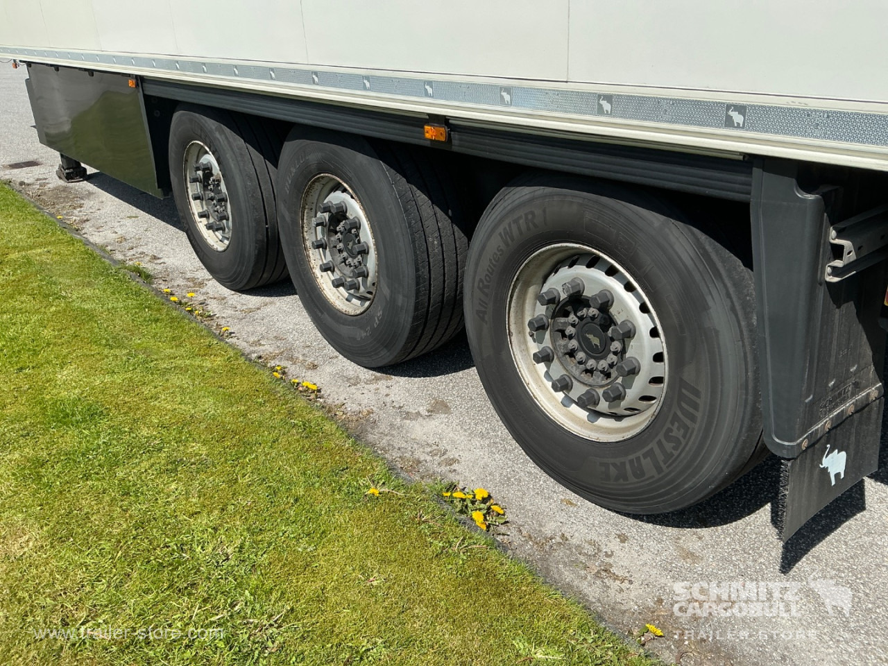SCHMITZ Reefer Standard Double deck - Semirremolque isotérmico: foto 5 SCHMITZ Reefer Standard Double deck - Semirremolque isotérmico: foto 5