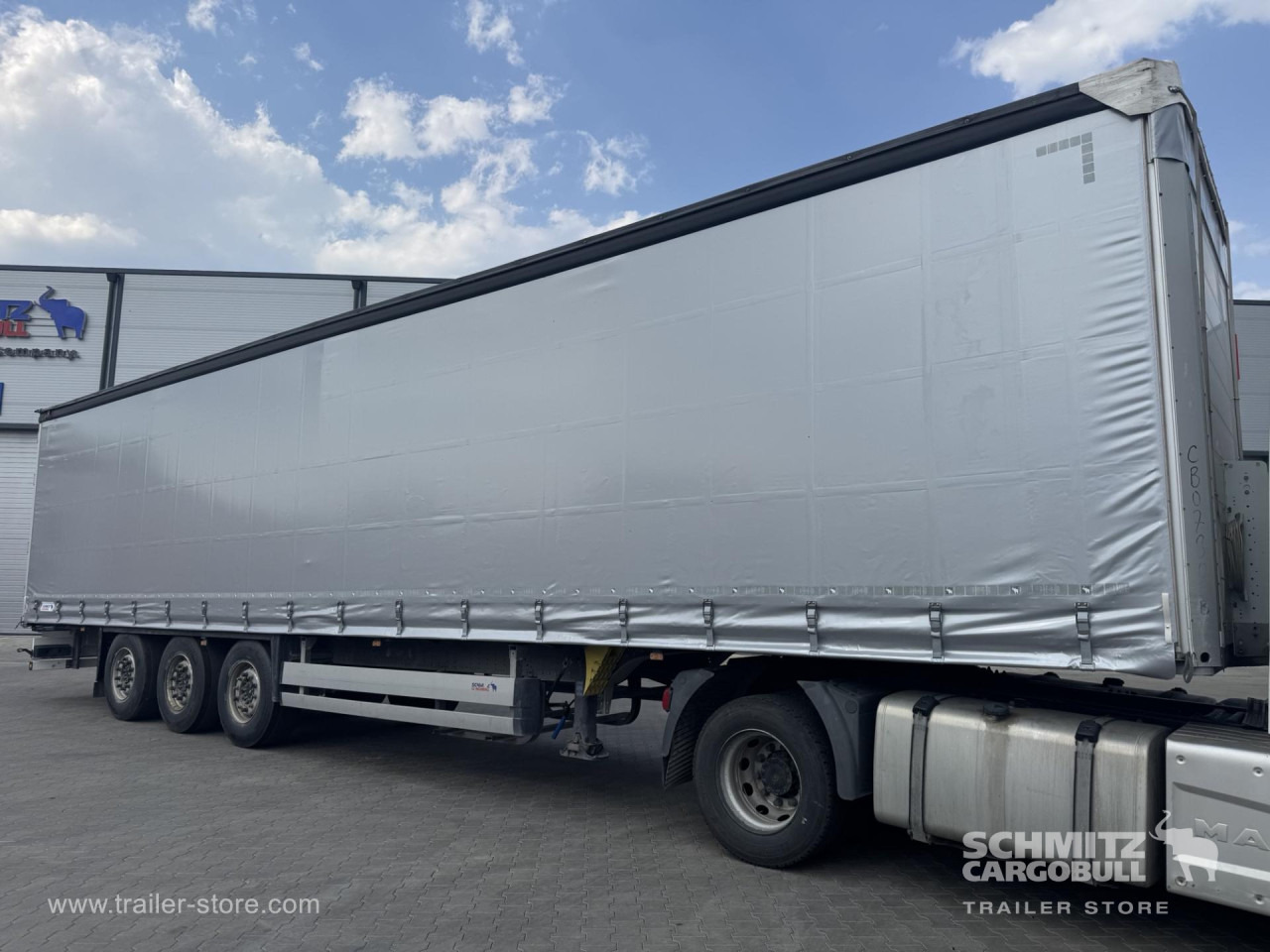 SCHMITZ Curtainsider Standard - Semirremolque lona: foto 1 SCHMITZ Curtainsider Standard - Semirremolque lona: foto 1
