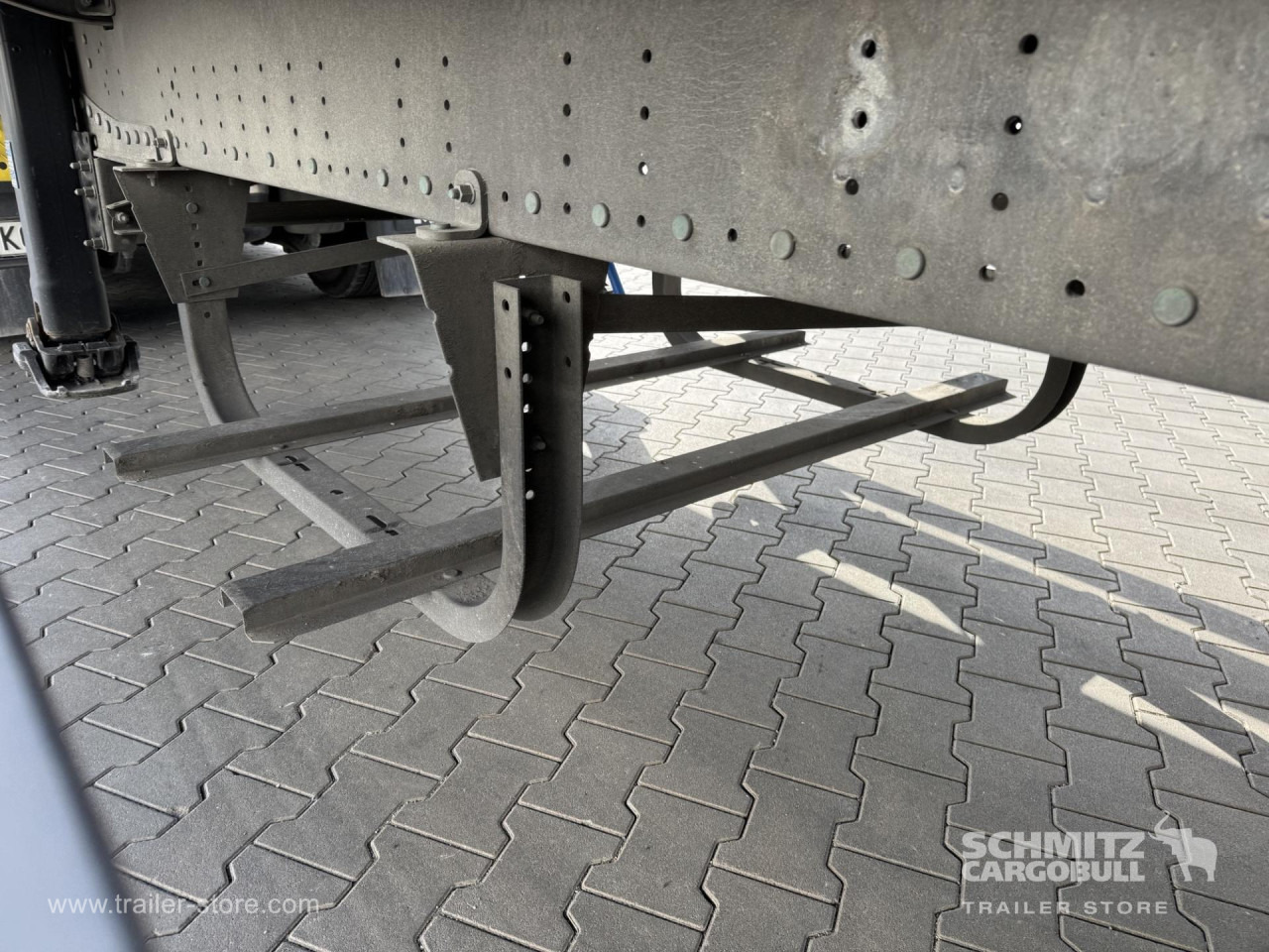 SCHMITZ Curtainsider Standard - Semirremolque lona: foto 2 SCHMITZ Curtainsider Standard - Semirremolque lona: foto 2