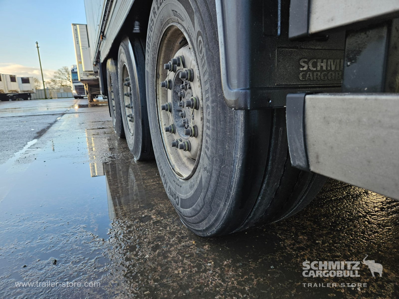 SCHMITZ Reefer Multitemp - Semirremolque isotérmico: foto 4 SCHMITZ Reefer Multitemp - Semirremolque isotérmico: foto 4