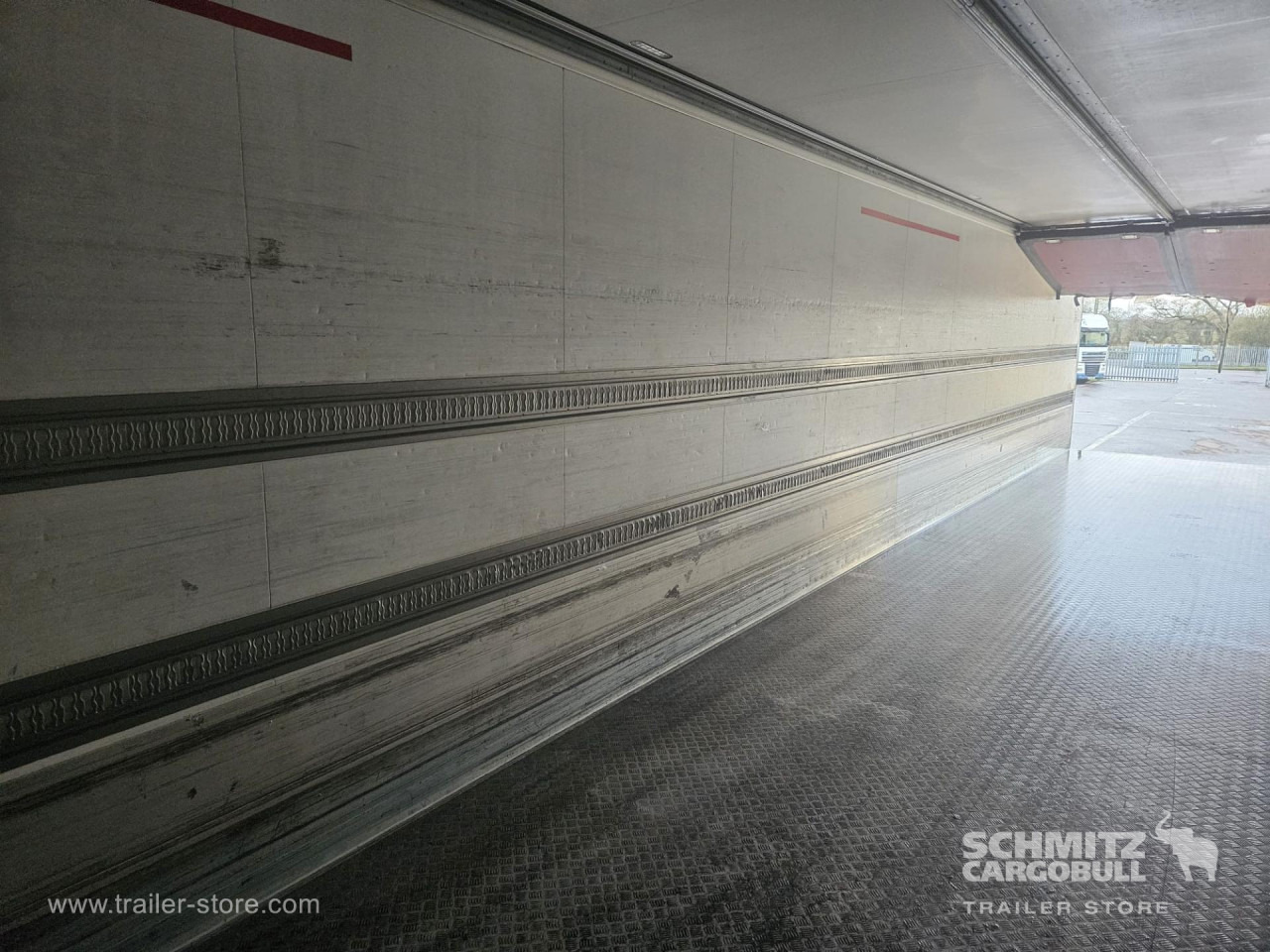SCHMITZ Reefer Multitemp Taillift - Semirremolque isotérmico: foto 5 SCHMITZ Reefer Multitemp Taillift - Semirremolque isotérmico: foto 5