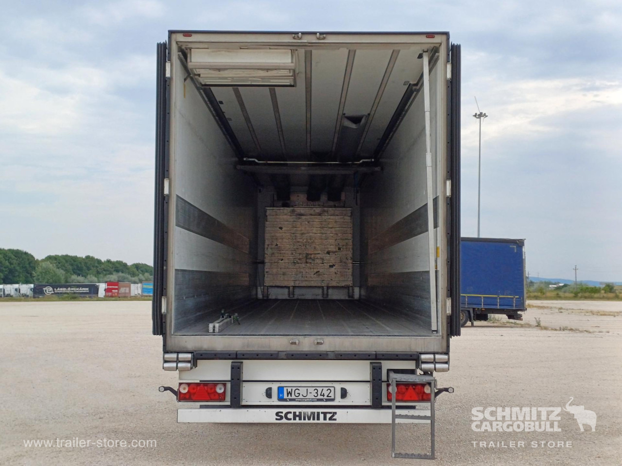 SCHMITZ Reefer Multitemp - Semirremolque isotérmico: foto 2 SCHMITZ Reefer Multitemp - Semirremolque isotérmico: foto 2