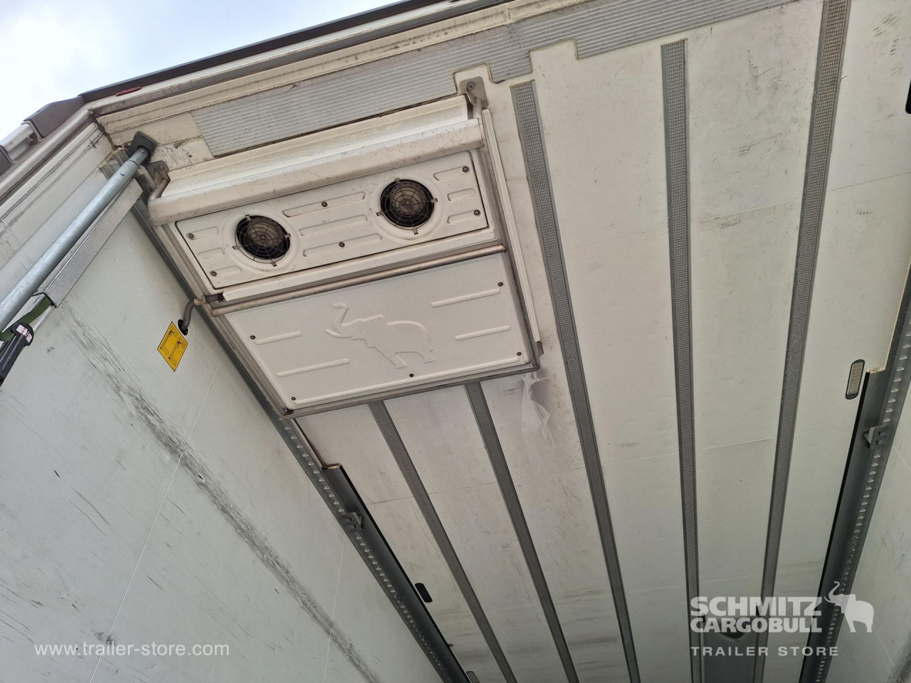 SCHMITZ Reefer Multitemp - Semirremolque isotérmico: foto 2 SCHMITZ Reefer Multitemp - Semirremolque isotérmico: foto 2