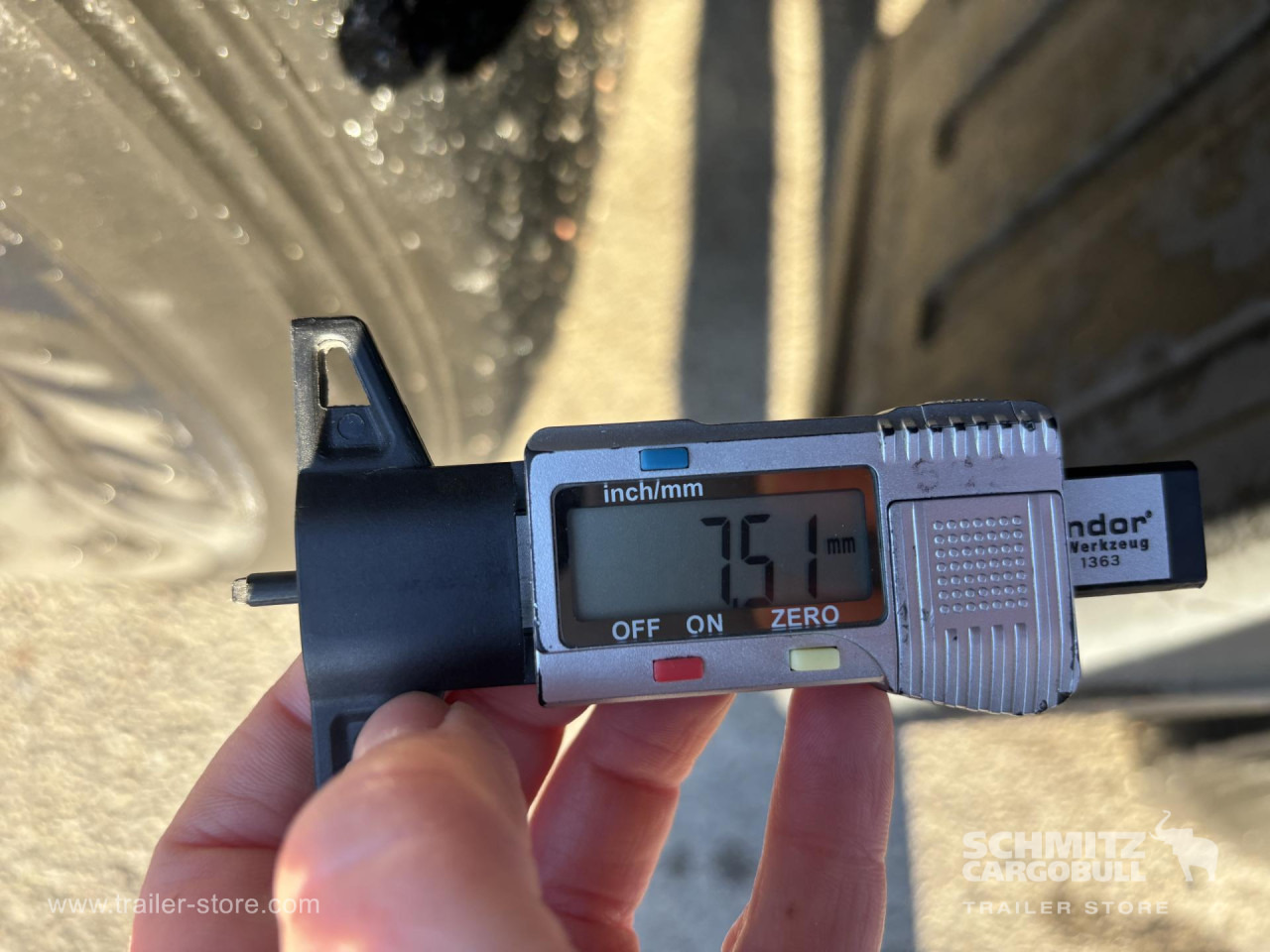 SCHMITZ Curtainsider Mega - Semirremolque lona: foto 3 SCHMITZ Curtainsider Mega - Semirremolque lona: foto 3