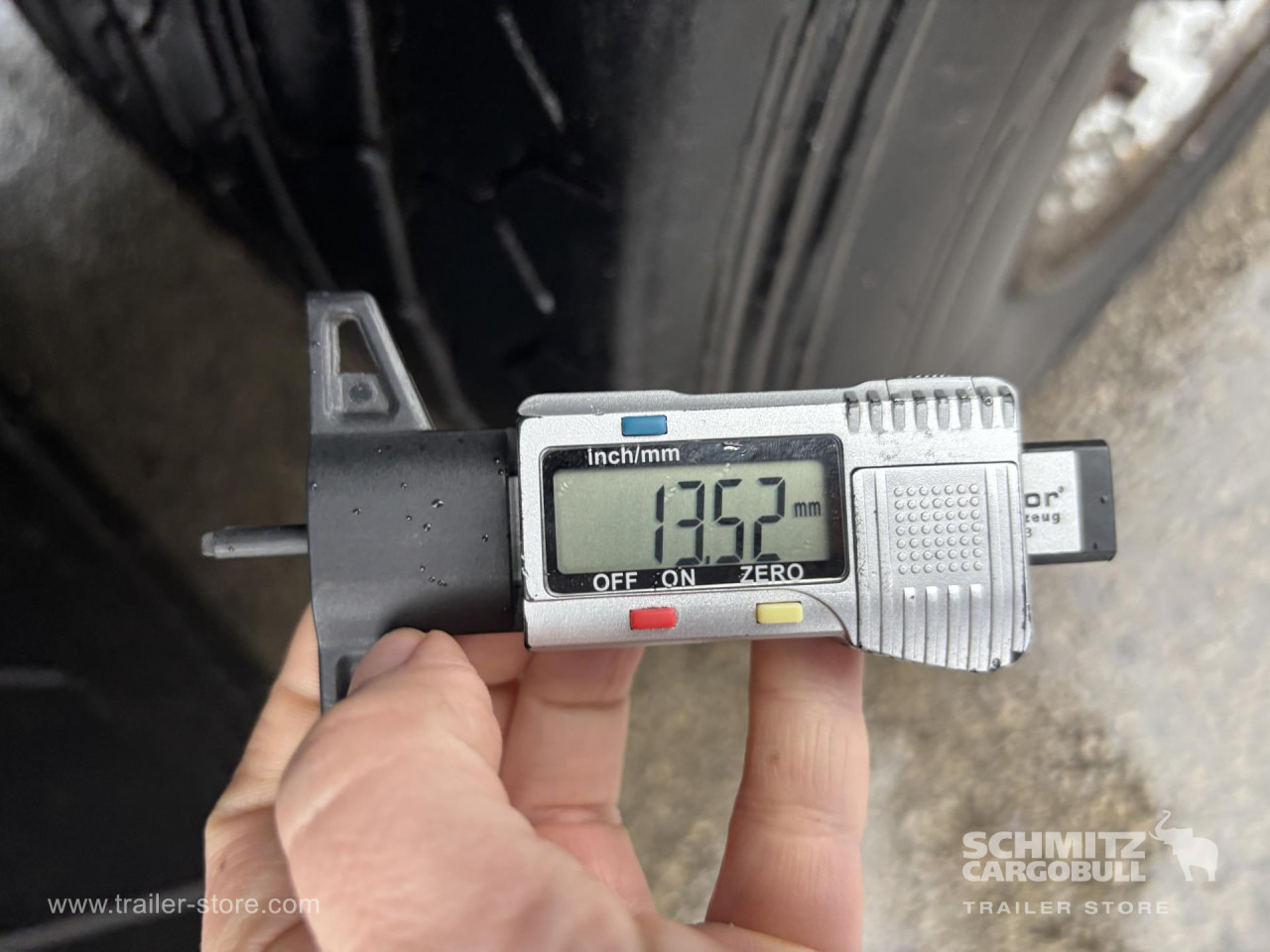 SCHMITZ Curtainsider Mega - Semirremolque lona: foto 3 SCHMITZ Curtainsider Mega - Semirremolque lona: foto 3