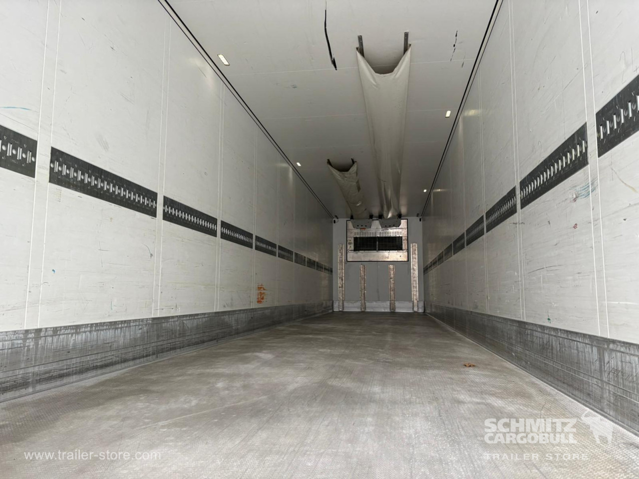 SCHMITZ Reefer Standard - Semirremolque isotérmico: foto 2 SCHMITZ Reefer Standard - Semirremolque isotérmico: foto 2