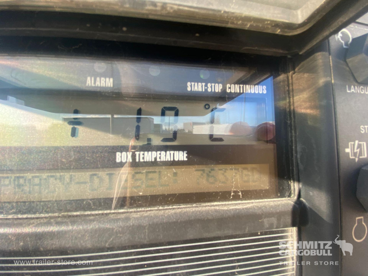 SCHMITZ Reefer Standard Double deck - Semirremolque isotérmico: foto 3 SCHMITZ Reefer Standard Double deck - Semirremolque isotérmico: foto 3