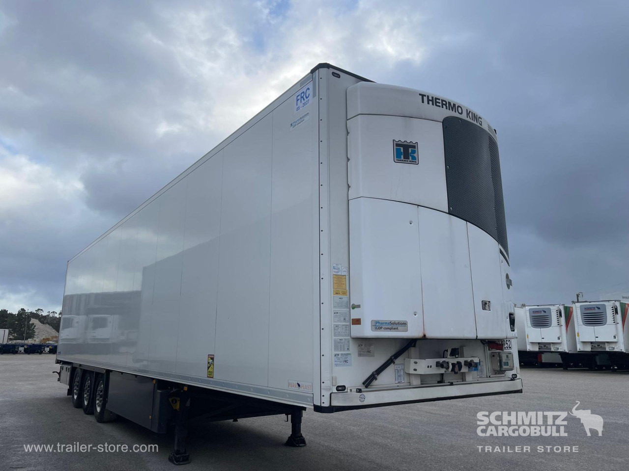 SCHMITZ Reefer Standard Double deck - Semirremolque isotérmico: foto 1 SCHMITZ Reefer Standard Double deck - Semirremolque isotérmico: foto 1